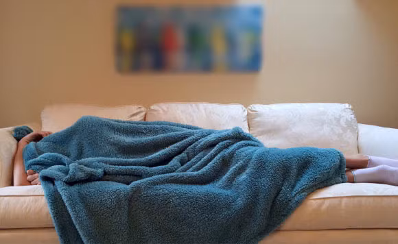 Giấc ngủ trưa thoải mái, kéo dài hàng giờ liền có thể khiến bạn... chết sớm, đặc biệt là nếu bạn là người trẻ tuổi - ảnh minh họa từ Internet
