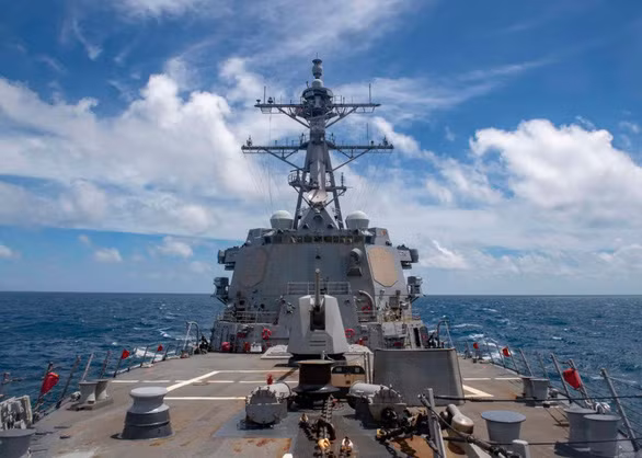 Tàu khu trục USS Mustin của hải quân Mỹ - Ảnh: US NAVY