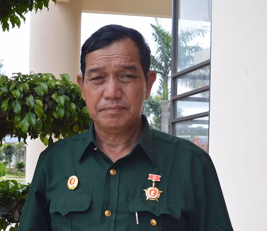  Ông Đinh Pril.