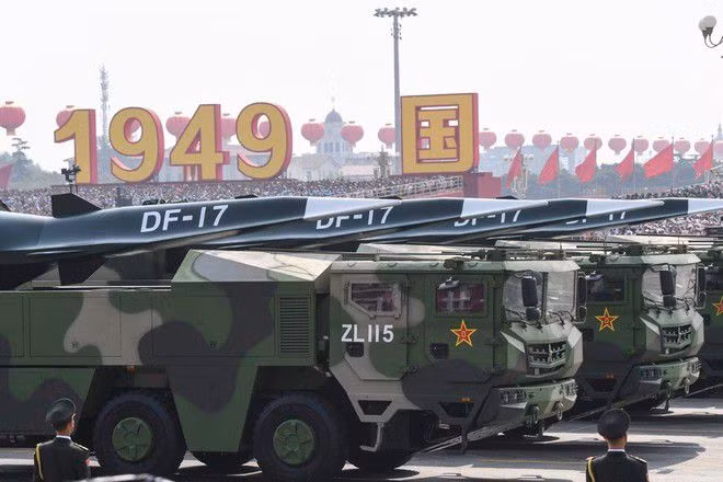 Tên lửa bội siêu thanh DF-17 của Trung Quốc - Ảnh: AFP Tên lửa bội siêu thanh DF-17 của Trung Quốc - Ảnh: AFP