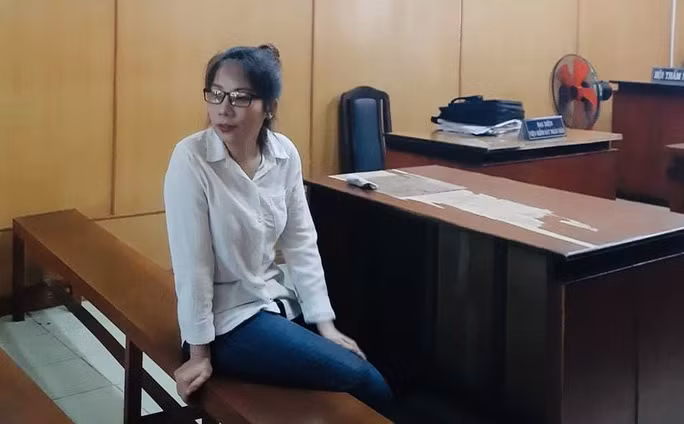 Chân dung 