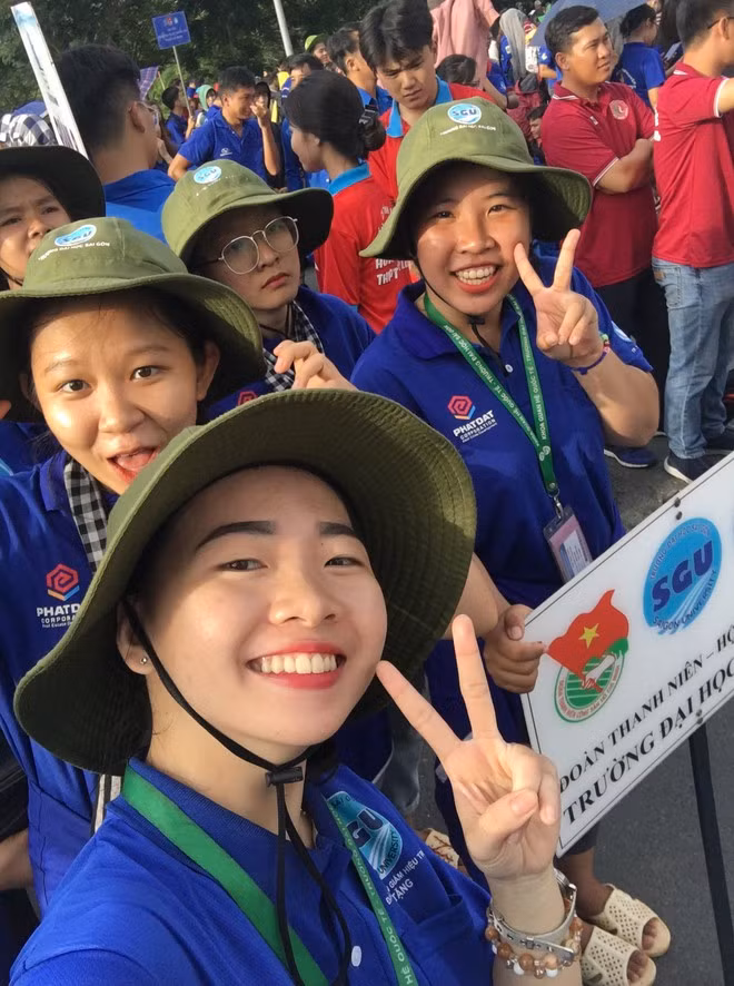 Ngô Hà Thu Trân, nữ cán bộ Đoàn năng nổ ẢNH: NVCC