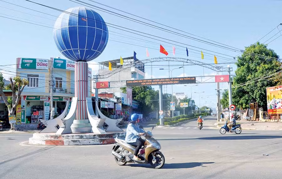 Xây dựng đô thị Ayun Pa xanh-sạch-đẹp. Ảnh: Đức Phương