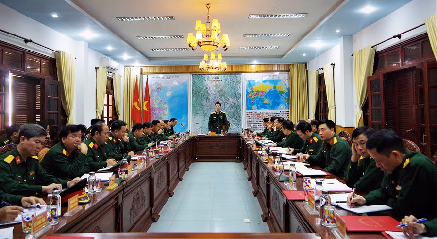  Trung tướng Nguyễn Trọng Bình-Phó Tổng Tham mưu trưởng Quân đội nhân dân Việt Nam, kết luận kiểm tra tại Bộ Chỉ huy Quân sự tỉnh Gia Lai. Ảnh: Huy Bắc