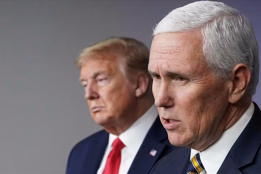 Phó Tổng thống Mike Pence từ chối kích hoạt Tu chính án 25 để loại Tổng thống Donald Trump. Ảnh: AFP