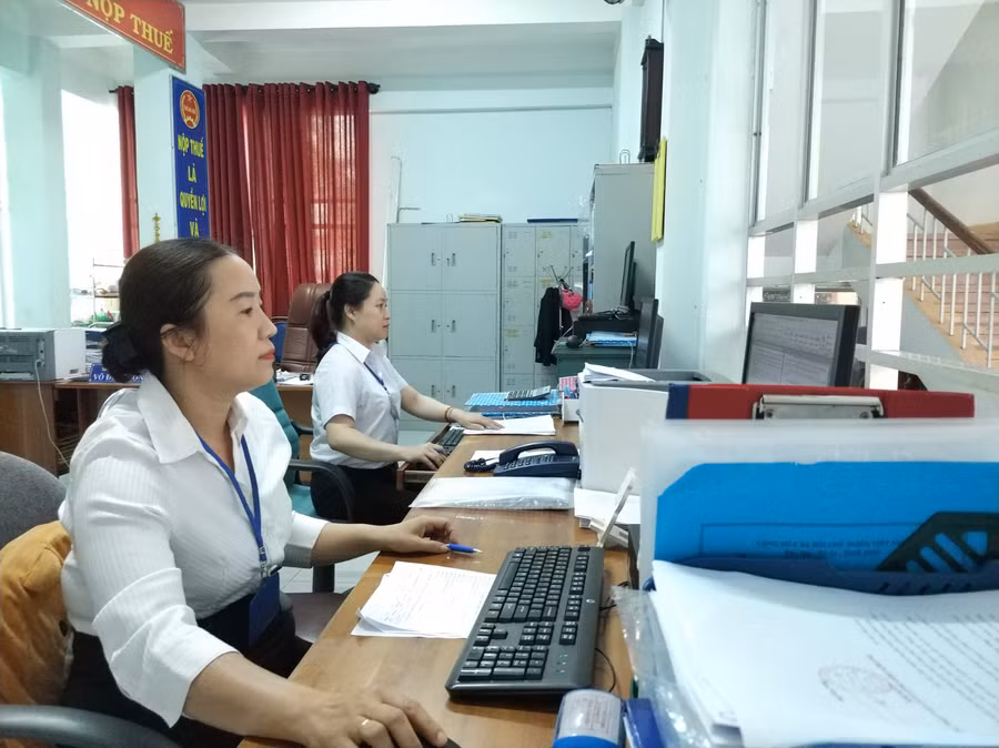 Chi cục Thuế TP. Pleiku đề ra nhiều giải pháp đảm bảo hoàn thành dự toán thu ngân sách. Ảnh: Sơn Ca