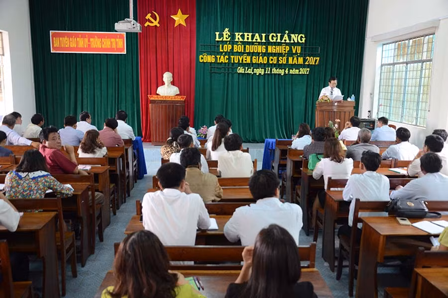  Các học viên tham gia lớp tập huấn. Ảnh: V.H