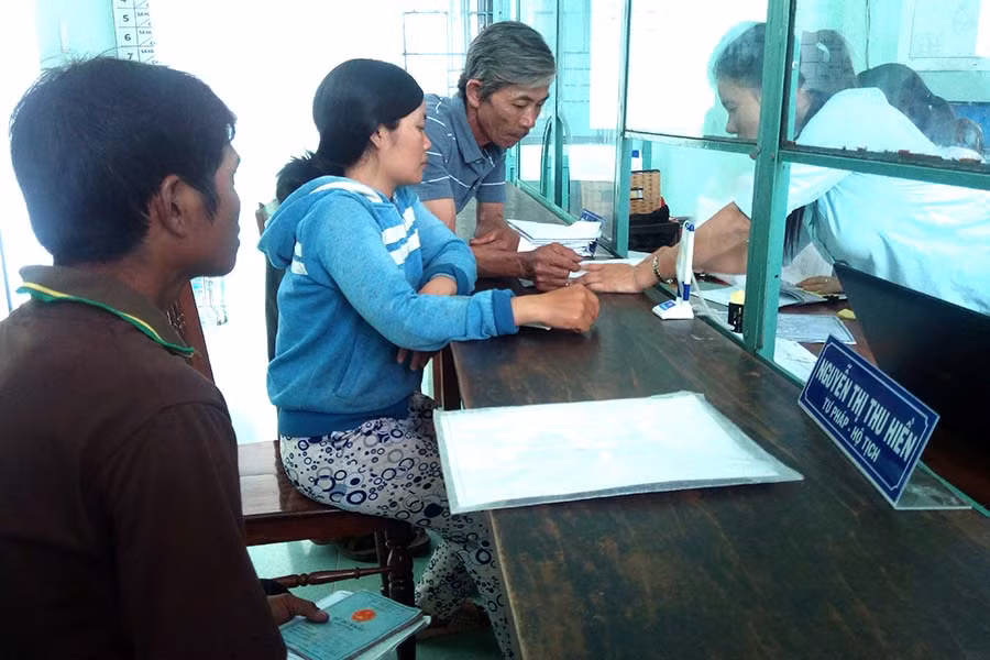 Xã Đông, huyện Kbang nỗ lực thực hiện cải cách hành chính, tập trung mọi nguồn lực cho việc xây dựng nông thôn mới. Ảnh: M.T Xã Đông huyện Kbang nỗ lực thực hiện cải cách hành chính, tập trung mội nguồn lực cho việc xây dựng nông thôn mới. Ảnh: M.T