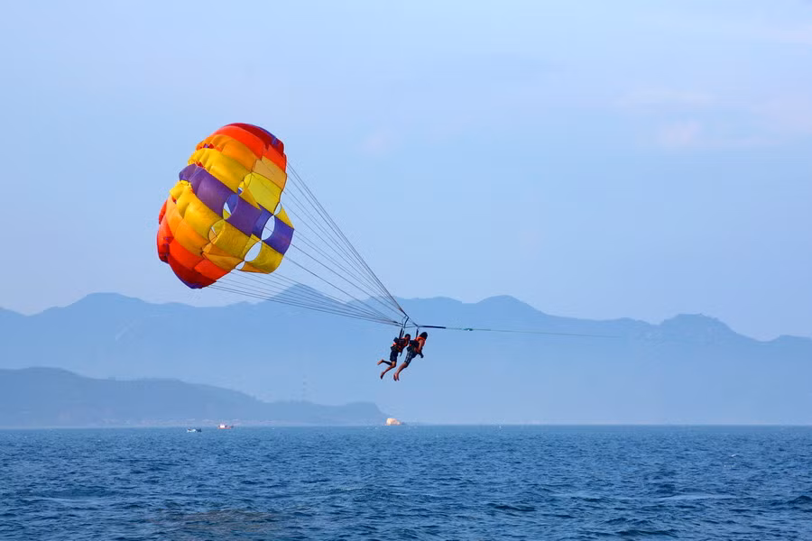 Du lịch “xanh” sẽ là xu hướng mới khi nguy cơ dịch COVID-19 vẫn luôn hiện hữu. Ảnh: Báo Khánh Hòa