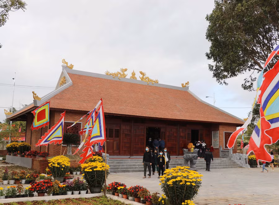 Điện thờ Tây Sơn Tam kiệt được đầu tư xây mới tạo điều kiện thuận lợi cho việc thờ phụng, tưởng nhớ công ơn các tướng sĩ nhà Tây Sơn. Ảnh: Ngọc Minh