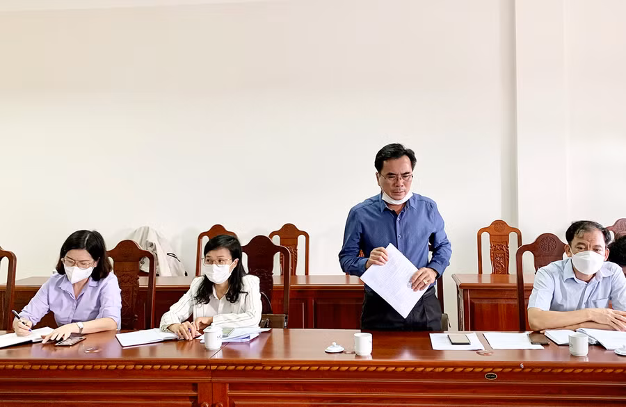 Ông Nguyễn Hữu Sung- Phó chủ tịch UBND TP. Pleiku thông tin về tình hình dịch bệnh trên địa bàn thành phố. Ảnh: Như Nguyện