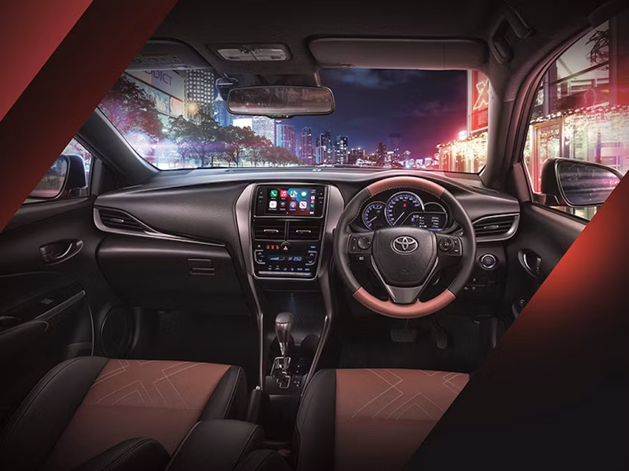 Nội thất Yaris X-Urban biến tấu lại khác biệt so với phiên bản hatchback thông thường