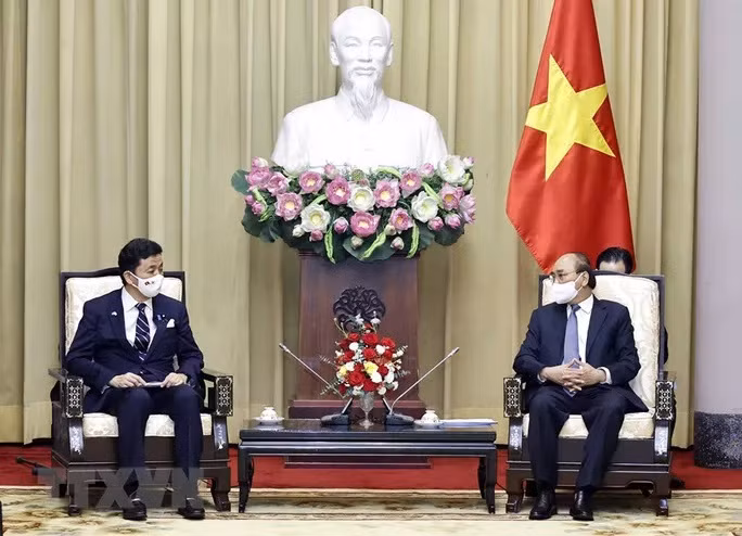 Chủ tịch nước Nguyễn Xuân Phúc tiếp Bộ trưởng Quốc phòng Nhật Bản. Ảnh: TTXVN