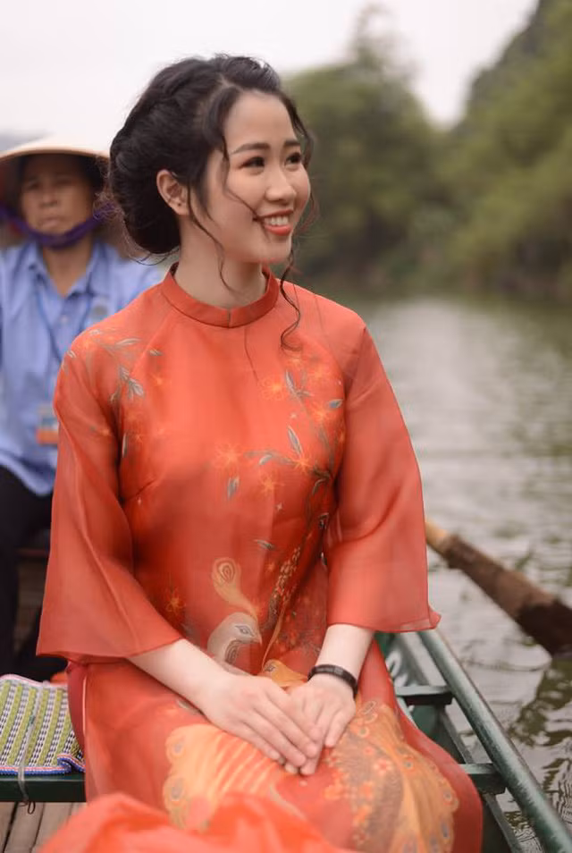 Sau khi đăng quang Hoa khôi Học viện Ngoại giao, Dương nói: "Khi đã mang chiếc vương miện, phần nào em đã đại diện cho những giá trị mà cuộc thi hướng đến - sự tự tin, kiến thức và lòng nhân ái cũng như giá trị của sinh viên Ngoại giao - năng động tầm nhìn sáng tạo. Nhận được vương miện cũng đồng nghĩa với trách nhiệm khiến mình trở nên xứng đáng với vương miện, với những giá trị mà chiếc vương miện hướng đến". Sau khi đăng quang Hoa khôi Học viện Ngoại giao, Dương nói: