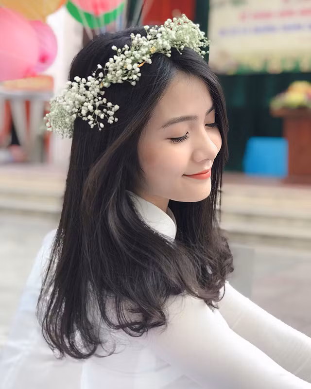 Không chỉ xinh đẹp, Giang còn có khá nhiều tài lẻ như thích hát, múa. Và nhất là cô bạn 10x rất thích được chụp ảnh và diễn xuất cũng rất đạt trước ống kính.