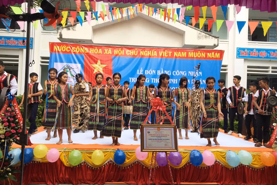 Quang cảnh buổi lễ. Ảnh: B.H
