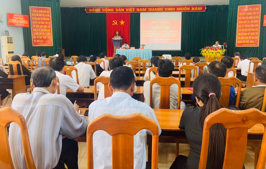 Quang cảnh buổi tọa đàm. Ảnh: Vũ Chi Quang cảnh buổi tọa đàm. Ảnh: Vũ Chi