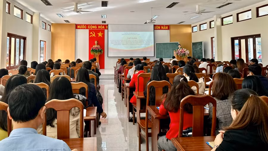Quang cảnh khai mạc đợt tập huấn. Ảnh: Mộc Trà