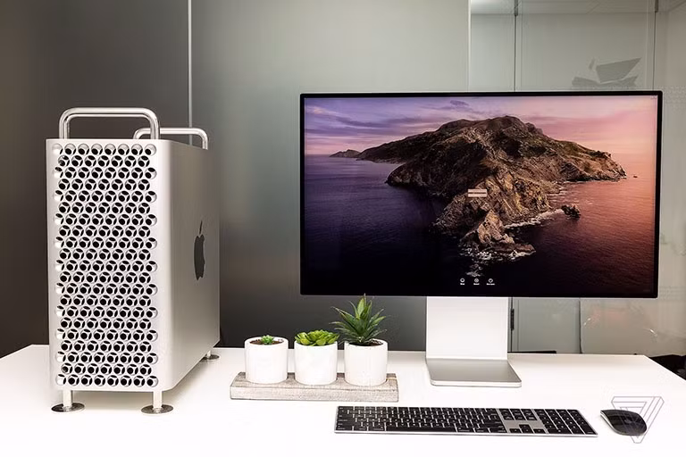 Màn hình Pro Display XDR mới sẽ được ra mắt vào năm sau?. Ảnh: Chụp màn hình THE VERGE
