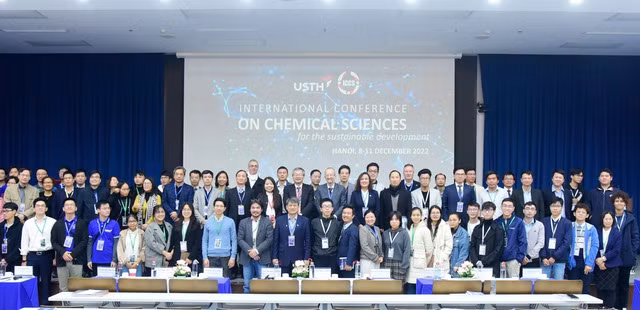 Hội nghị là cầu nối giữa cộng đồng Hóa học Việt Nam và cộng đồng Hóa học quốc tế, tạo cơ hội cho các nhà hóa học trẻ của Việt Nam gặp gỡ, trao đổi với các nhà hóa học hàng đầu thế giới - Ảnh: VGP/Hoàng Giang
