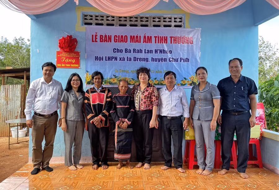 Bà Phạm Thị Tố Hải-Uỷ viên Ban thường vụ Tỉnh uỷ, Bí thư Đảng ủy Khối Các cơ quan và Doanh nghiệp tỉnh Gia Lai 