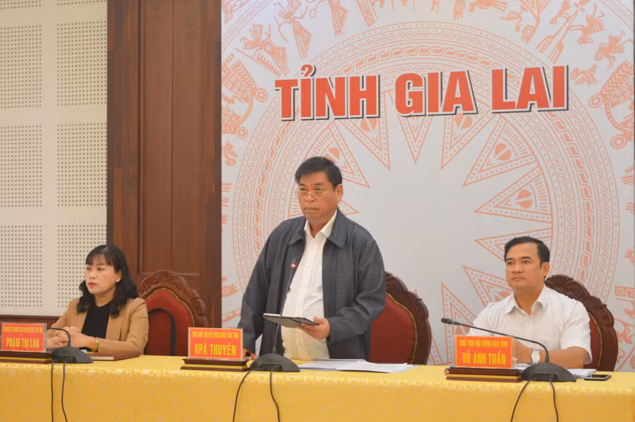Phó Chủ tịch UBND tỉnh Kpă Thuyên phát biểu chỉ đạo tại hội nghị. Ảnh: Anh Huy
