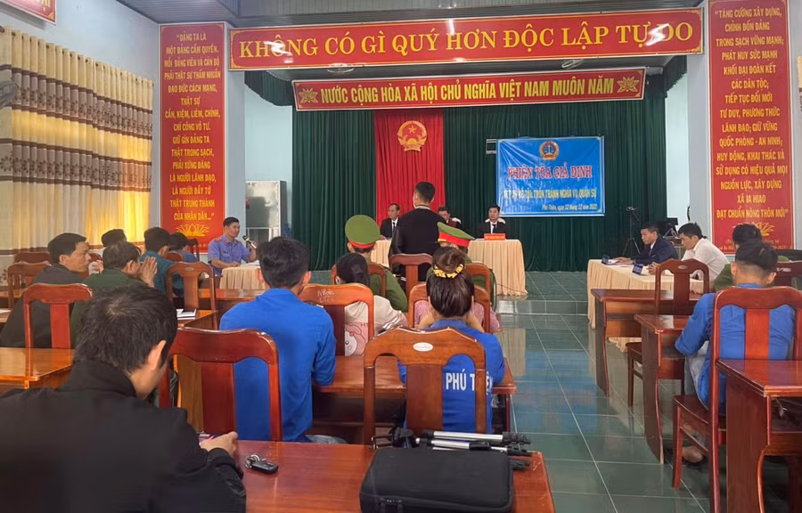 Quang cảnh phiên tòa giả định. Ảnh: Vũ Chi Quang cảnh phiên tòa giả định. Ảnh: Vũ Chi