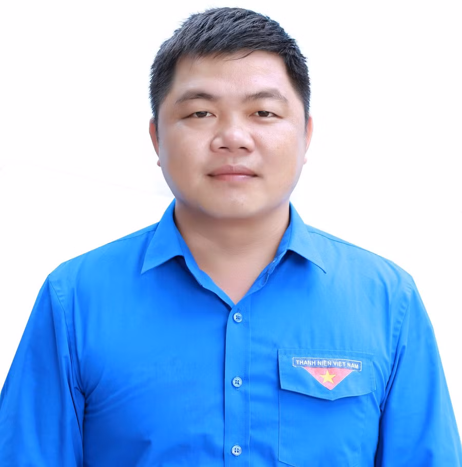Anh Vi Văn Nam.