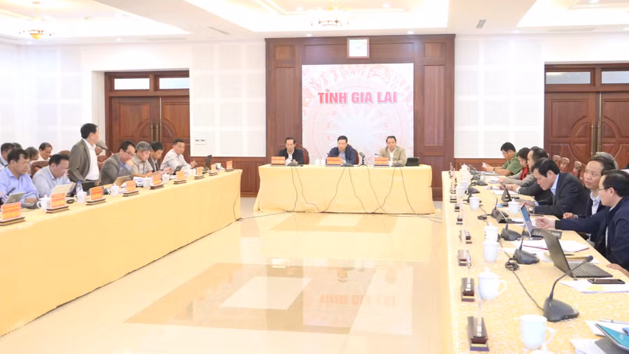 Quang cảnh hội nghị sơ kết. Ảnh: Quang Tấn