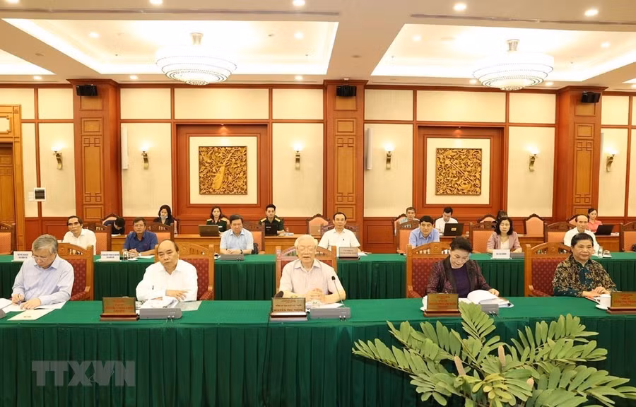  Tổng Bí thư, Chủ tịch nước Nguyễn Phú Trọng, Bí thư Quân ủy Trung ương phát biểu kết luận buổi làm việc với Ban Thường vụ Quân ủy Trung ương. (Ảnh: Trí Dũng/TTXVN)