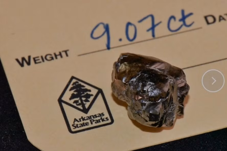  Viên kim cương 9,07 carat được tìm thấy trong công viên Carter of Diamonds, Mỹ. Ảnh: AP