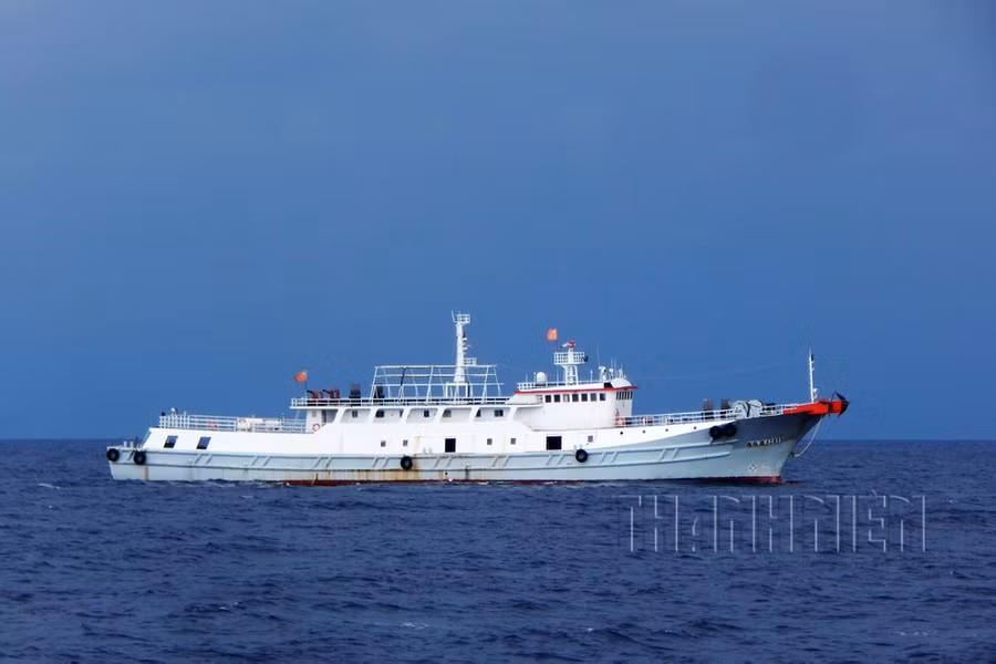 Tàu cá Việt Điện Ngư 42899 tại Trường Sa, tháng 10.2019. ẢNH: MAI THANH HẢI