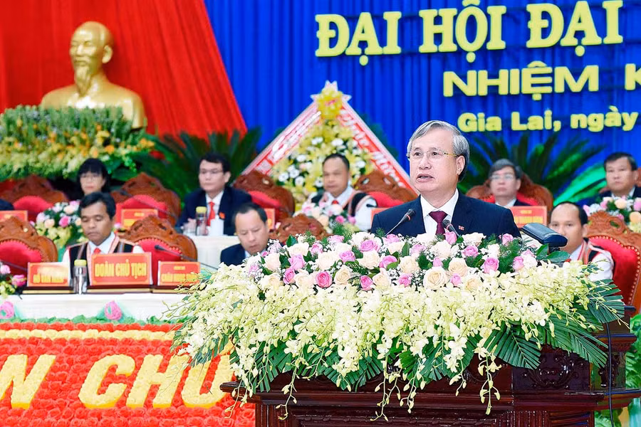 Đồng chí Trần Quốc Vượng-Ủy viên Bộ Chính trị, Thường trực Ban Bí thư Trung ương Đảng phát biểu chỉ đạo tại Đại hội. Ảnh: Đức Thụy