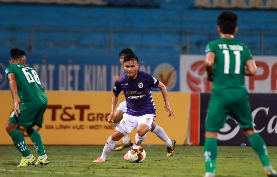 Hà Nội FC tiếp đón TP.HCM trên sân Hàng Đẫy không khán giả ở bán kết cúp Quốc gia 2020 tối 16/9. (Ảnh: Hiển Nguyễn/Vietnam+)