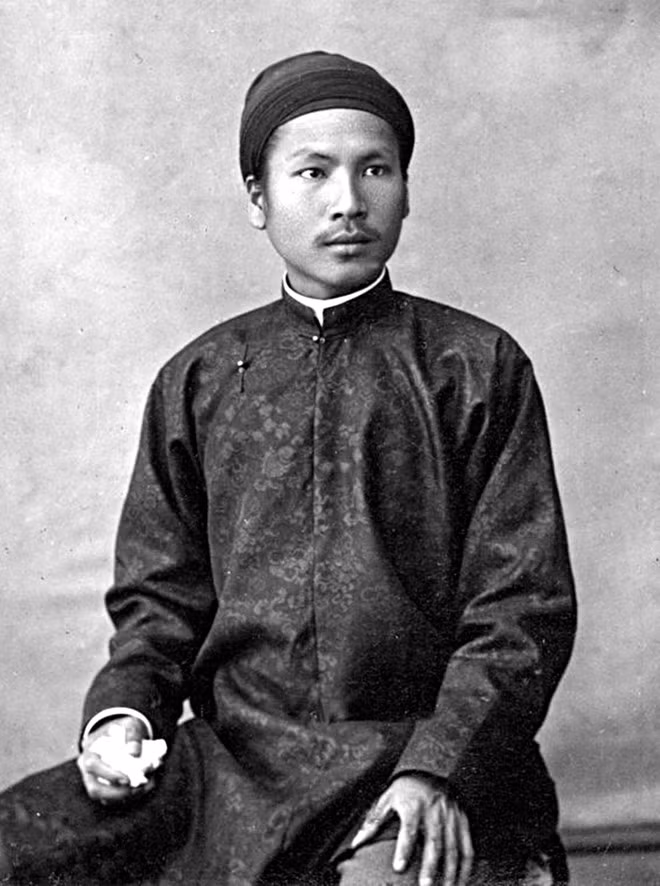 Vua Hàm Nghi, năm 1899