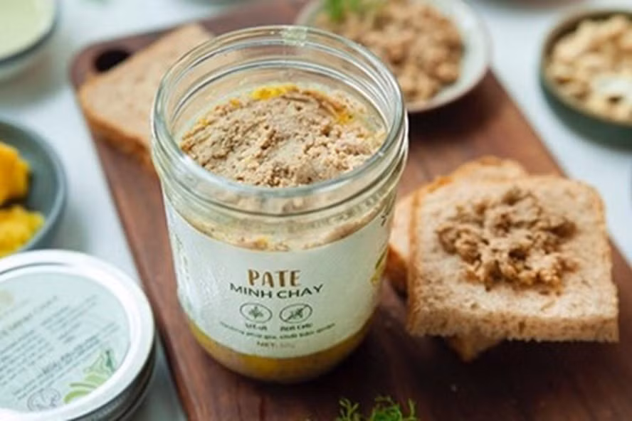 Cảnh giác với sản phẩm pate Minh Chay có độc tố Clostridium botulinum. Ảnh: Nafiqad.