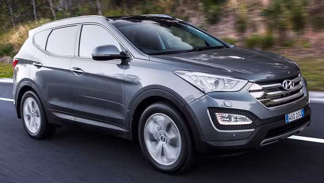 Hyundai SantaFe 2015 cũng nằm trong diện có nguy cơ cháy nổ