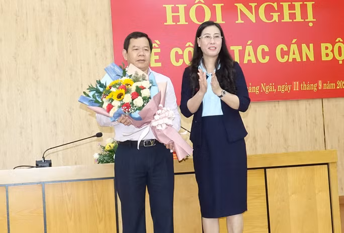  Ông Đặng Văn Minh được bầu giữ chức Phó Bí thư Tỉnh ủy Quảng Ngãi. Ảnh: T.Trực