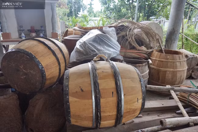 Có nhiều loại trống khác nhau, nhưng ông Hai, Lâm Yên, xã Đại Minh, huyện Đại Lộc, tỉnh Quảng Nam chủ yếu làm trống nhà thờ (trống tộc), trống lân, làm mõ tụng kinh, đồ nội thất chùa chiềng nhưng số lượng ít. Có nhiều loại trống khác nhau, nhưng ông Hai, Lâm Yên, xã Đại Minh, huyện Đại Lộc, tỉnh Quảng Nam chủ yếu làm trống nhà thờ (trống tộc), trống lân, làm mõ tụng kinh, đồ nội thất chùa chiềng nhưng số lượng ít.