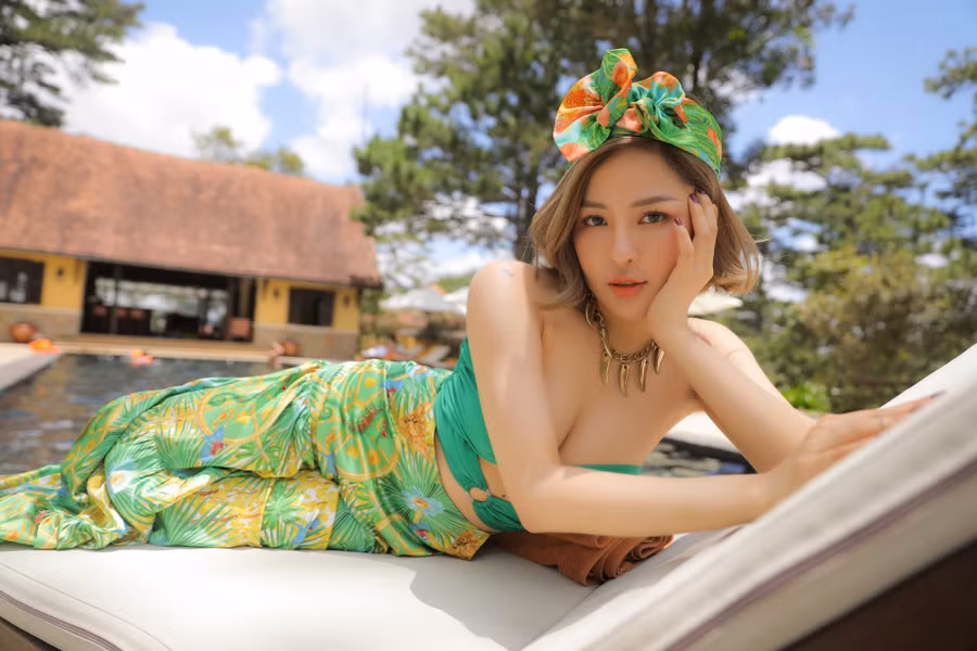 Hot girl Trâm Anh quyến rũ 