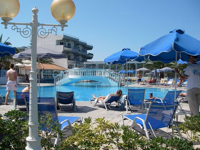  Sun Beach Holiday Club (Hy Lạp) là một trong những điểm đến được yêu thích trong mạng lưới RCI