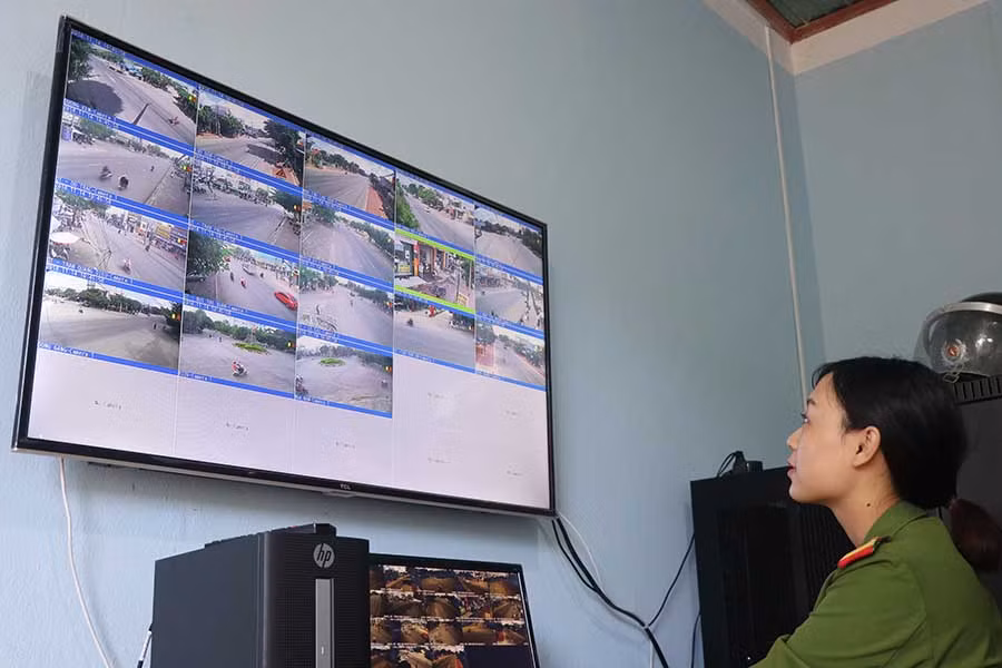  Hệ thống camera an ninh đã phát huy hiệu quả trong công tác chỉ huy điều hành, ngăn chặn, xử lý các loại tội phạm, tệ nạn xã hội. Ảnh: Ngọc Minh
