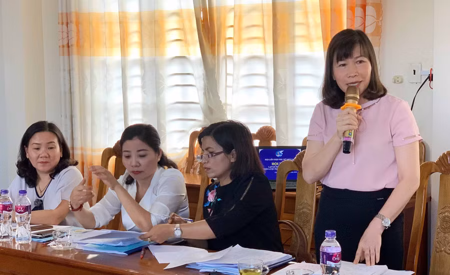 Các đại biểu chia sẻ cách làm hay của các đơn vị để trao đổi, học tập. Ảnh: Hoàng Ngọc