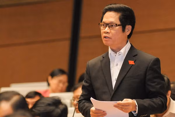 Đại biểu Vũ Tiến Lộc (đoàn ĐBQH tỉnh Thái Bình) cho rằng vào CPTPP cần nhớ bài học về các FTA đã ký.