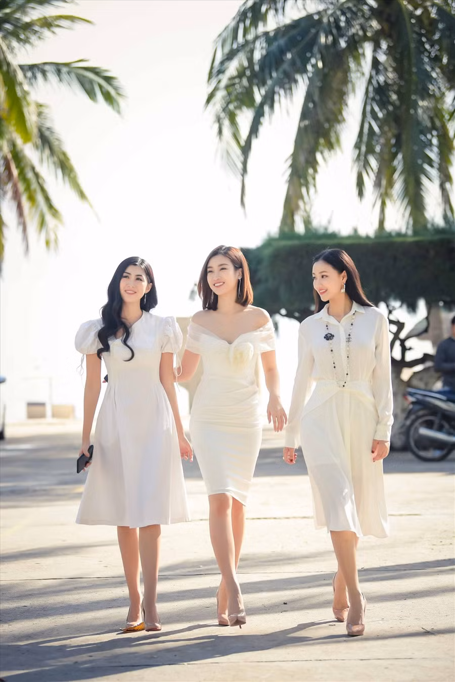 Ca sĩ Maya và Phạm Ngọc Linh – Top 10 Hoa hậu Việt Nam 2018 - cũng tham gia buổi giao lưu lần này.