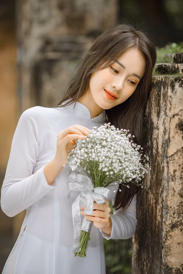  Đối với Mai Phương, ngày 20/11 là một ngày rất ý nghĩa, đặc biệt là với những thầy cô Phương đã học mà lâu rồi chưa có cơ hội gặp lại. Có những kỷ niệm với thầy cô mà nếu không có những người ấy Phương kể sẽ không thể được như bây giờ.