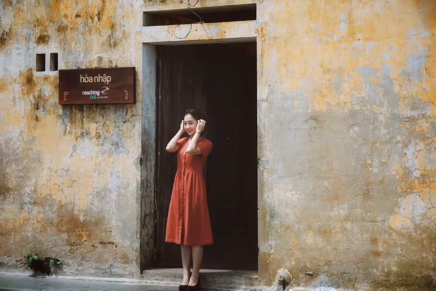 Không chỉ trong MV, những bức ảnh đời thường không trang điểm kĩ càng Hoàng Hà vẫn khá thu hút người nhìn. Ảnh: Nhân vật cung cấp. 