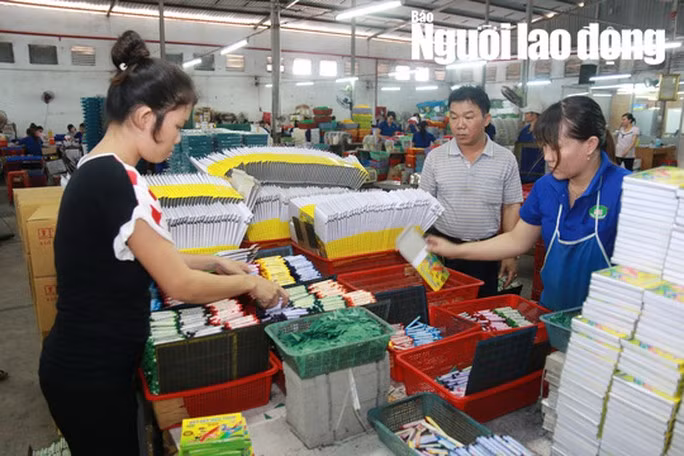 Trường hợp nghỉ hưu trước tuổi thì cứ mỗi năm nghỉ hưu trước tuổi giảm 2%