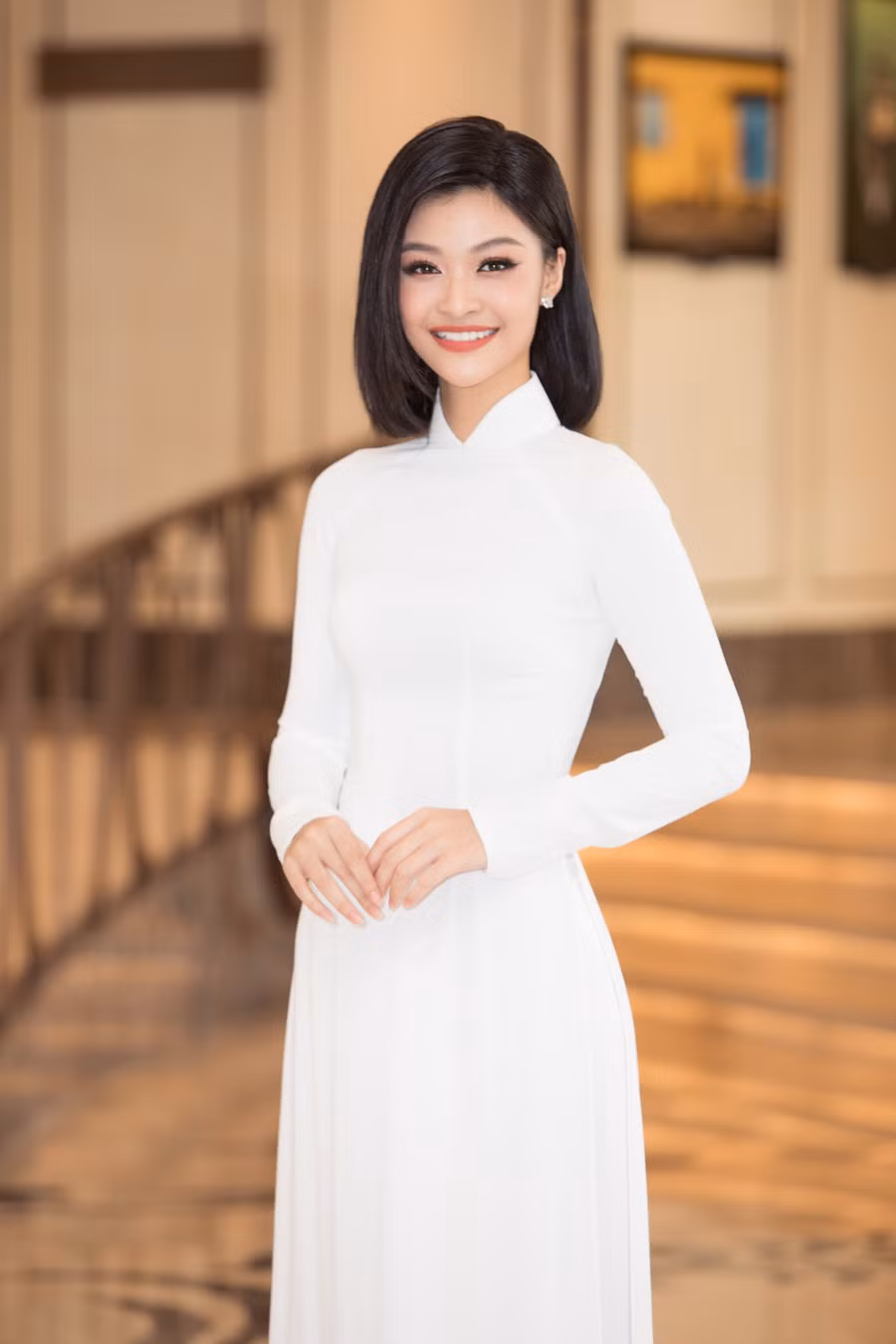 Á hậu Nguyễn Hà Kiều Loan – Top 10 Hoa hậu Hòa bình Quốc tế 2019 là người có nhiều thay đổi tích cực nhất cả về sắc vóc lẫn định hướng sự nghiệp sau khi được khán giả biết đến. Kiều Loan đang theo đuổi con đường ca hát chuyên nghiệp với những sản phẩm đầu tay chất lượng.