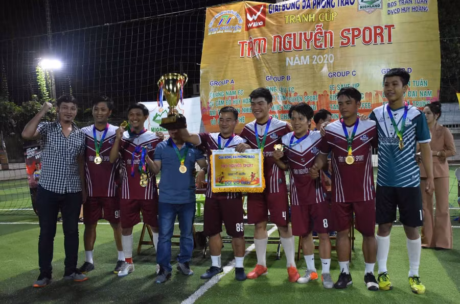 Đội Trần Tuấn FC đã xuất sắc giành chức vô địch. Ảnh: Hà Phương